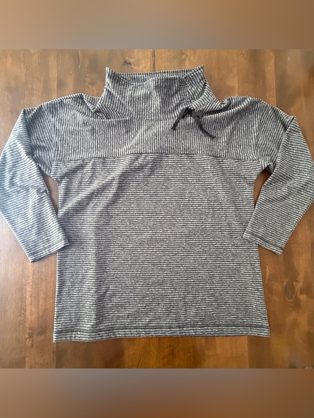 T by Talbots Gray & Black Striped Sweatshirt Mock Neck, Drawstring Large